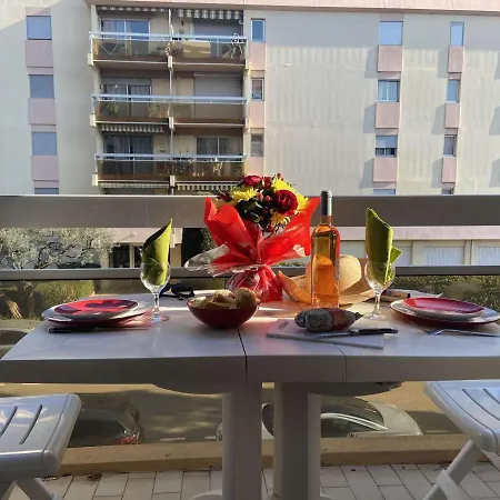 Cosy A 500m Du Port De Frejus, Proche Et Commerces - Fr-1-226a-356 Διαμέρισμα