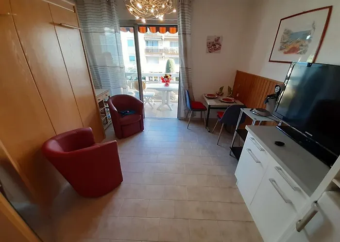 Cosy A 500m Du Port De Frejus, Proche Et Commerces - Fr-1-226a-356