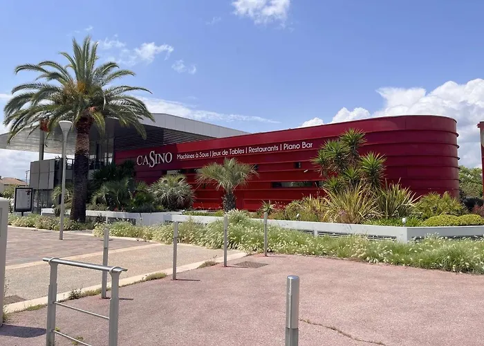 Cosy A 500m Du Port De Frejus, Proche Et Commerces - Fr-1-226a-356 *